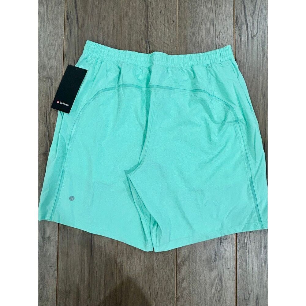 Lululemon Pace Breaker Short 9”  Linead  Sz XL